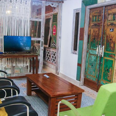 Budarno Homestay Kejayan Exterior foto