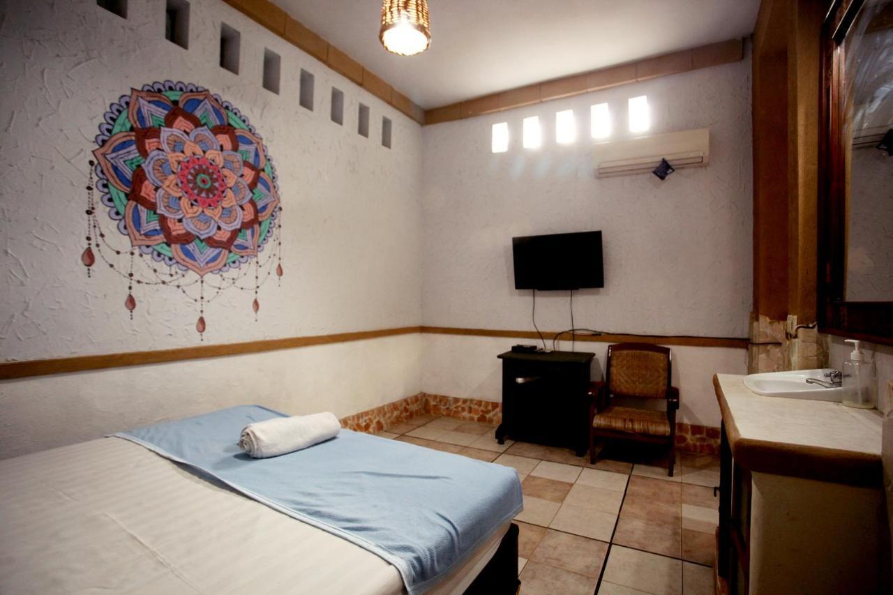 Budarno Homestay Kejayan Exterior foto