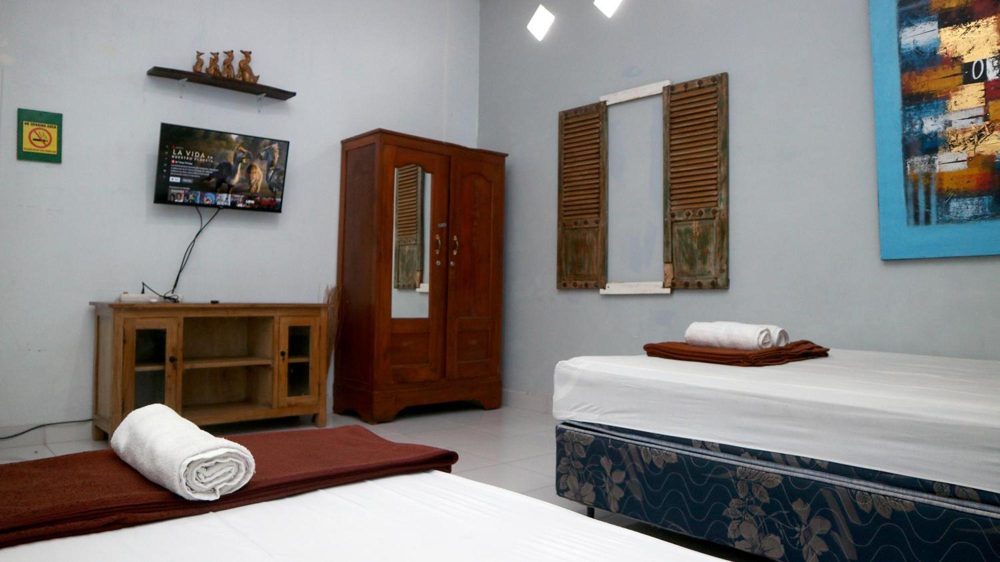 Budarno Homestay Kejayan Exterior foto