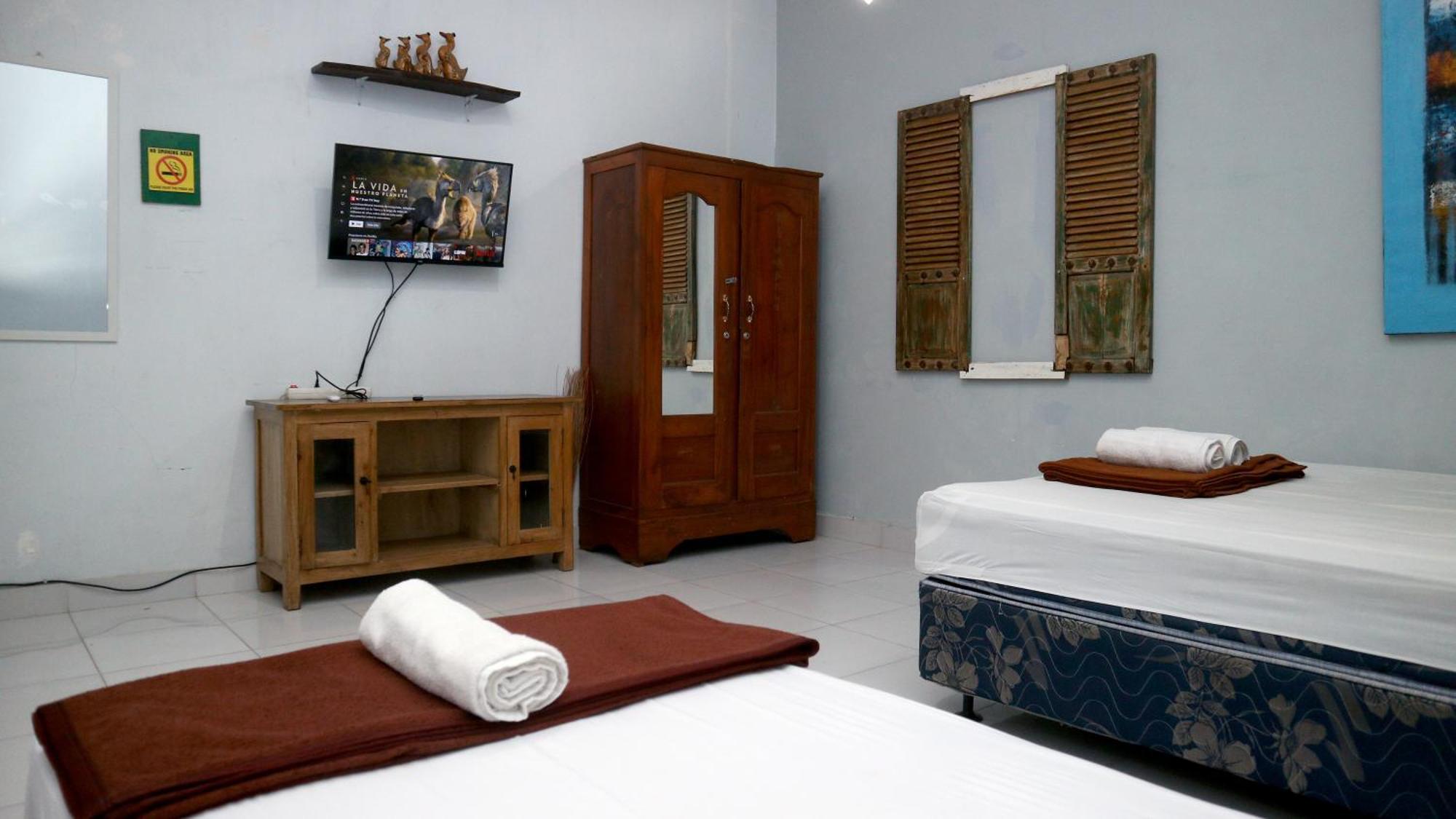 Budarno Homestay Kejayan Exterior foto