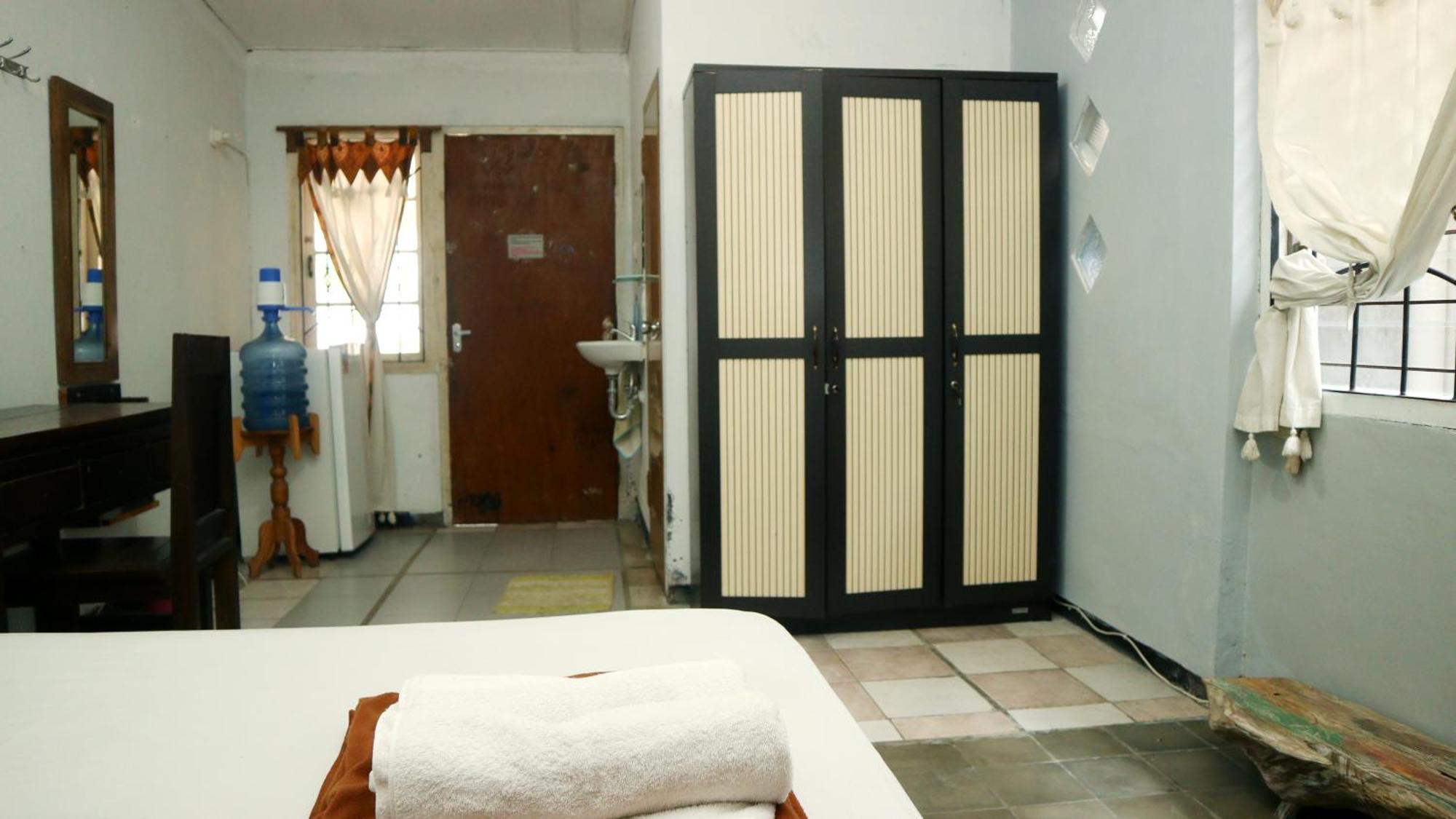 Budarno Homestay Kejayan Exterior foto