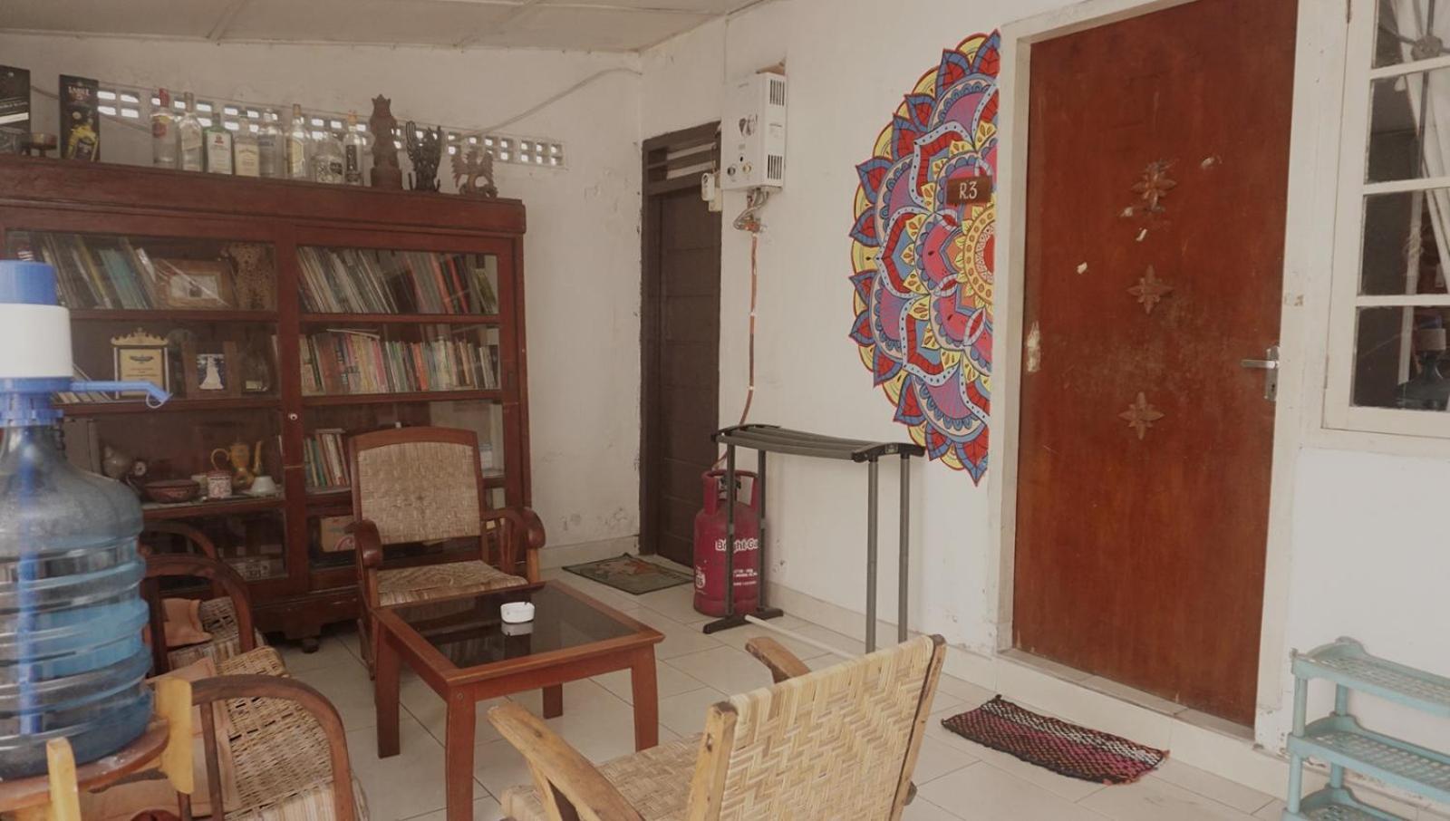 Budarno Homestay Kejayan Exterior foto