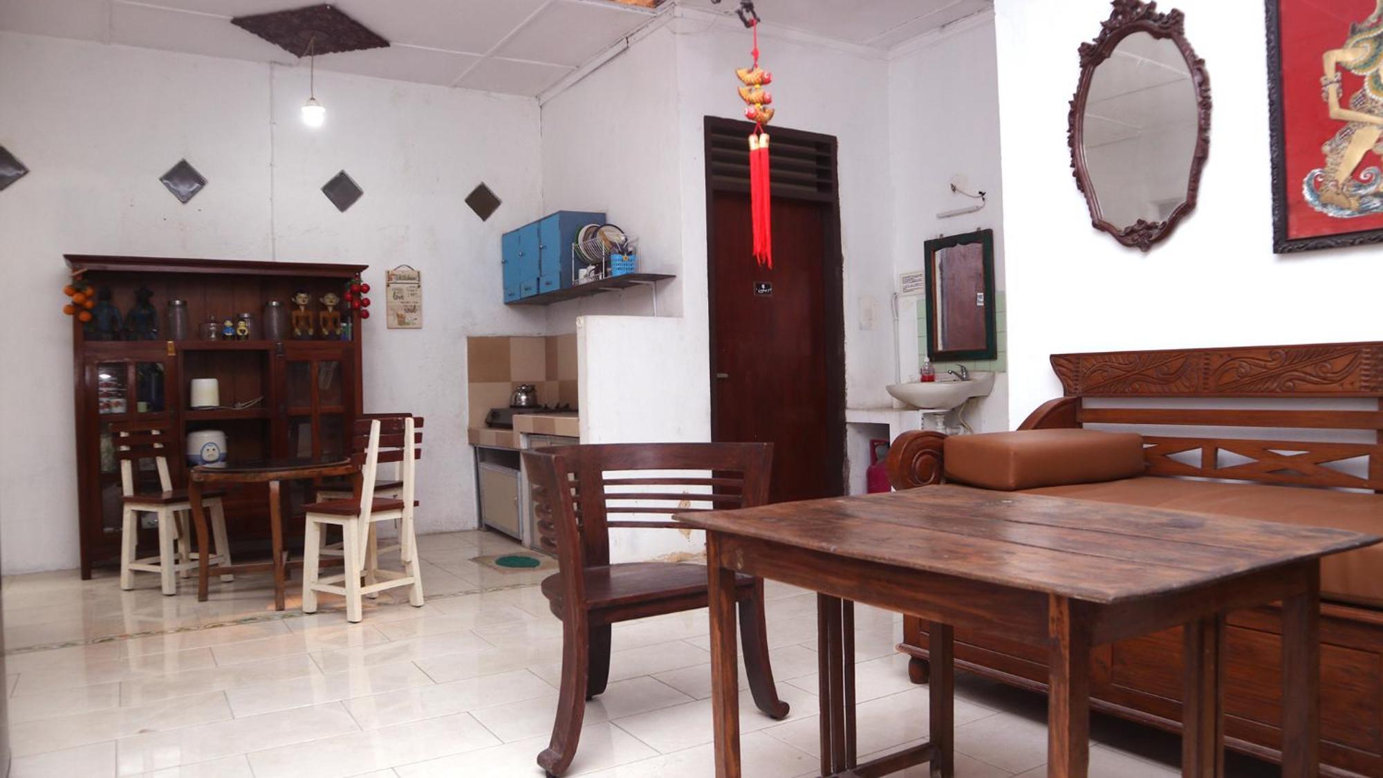 Budarno Homestay Kejayan Exterior foto