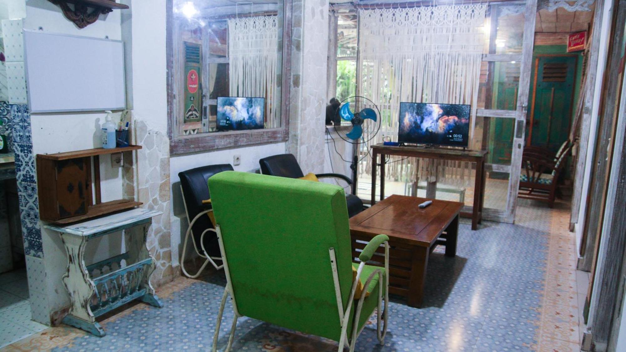 Budarno Homestay Kejayan Exterior foto